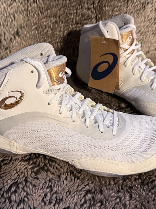 NEW Asics Split Elite Wrestling Shoes Adult Size 10 1/2 White Pure Gold JB